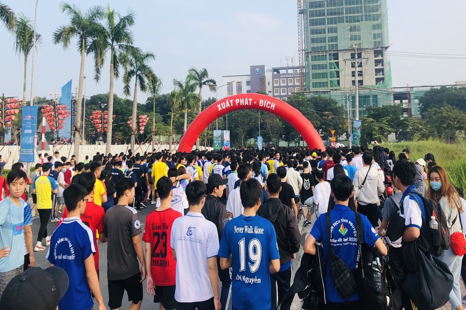 Sinh viên HUFI tham gia "Giải Việt dã Sinh viên TP. Hồ Chí Minh năm 2020"